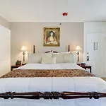 Tom Quick Inn