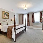 Tom Quick Inn