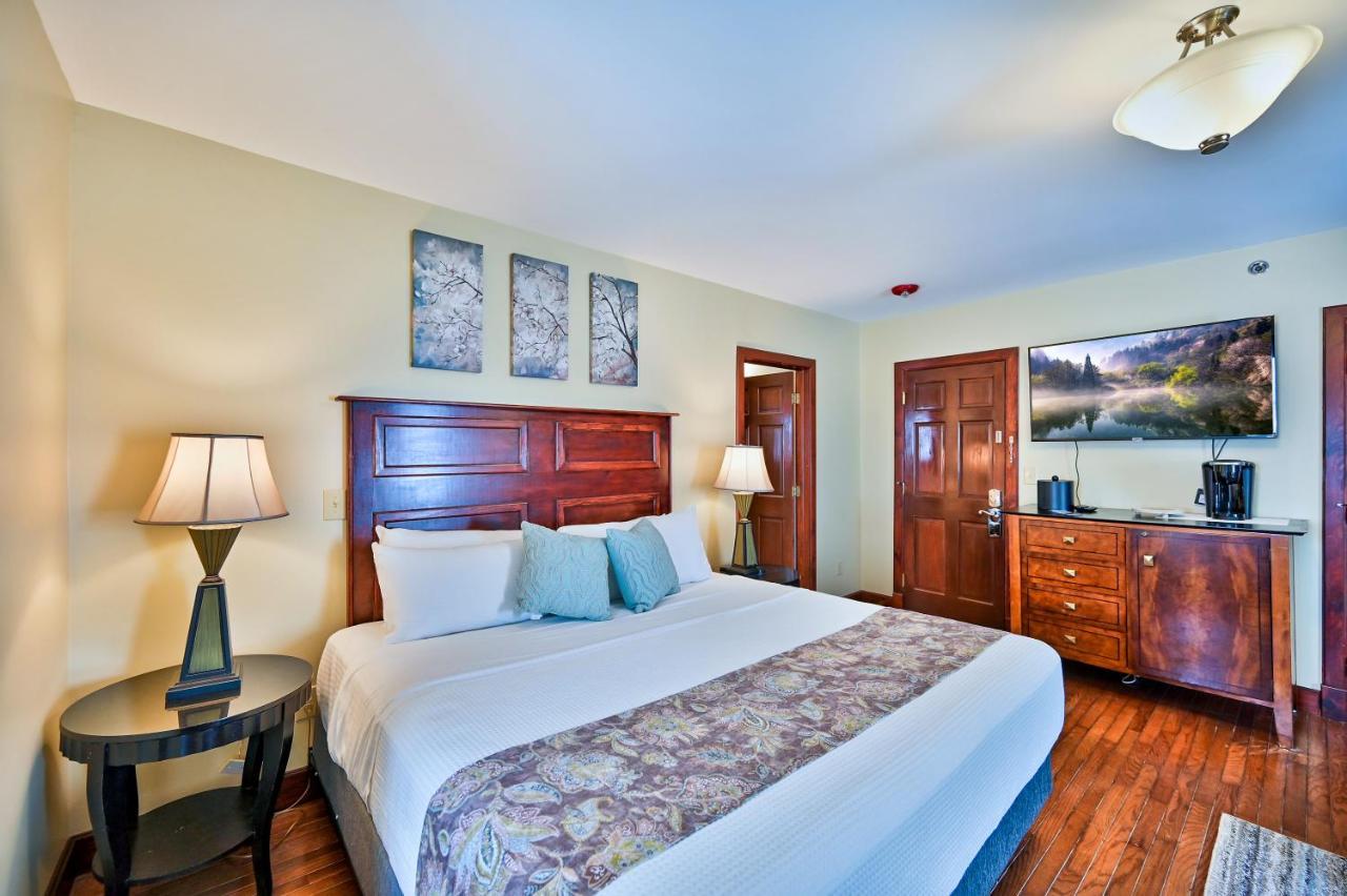 Tom Quick Hotel